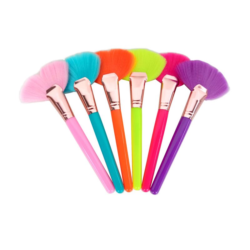 BROCHA DE MAQUILLAJE